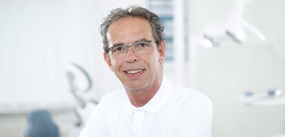 Dr. Stefan Gross, Dr. Martin Dahlem, Dr. Julian Doll - Ihr Zahnarzt in Saarbrücken